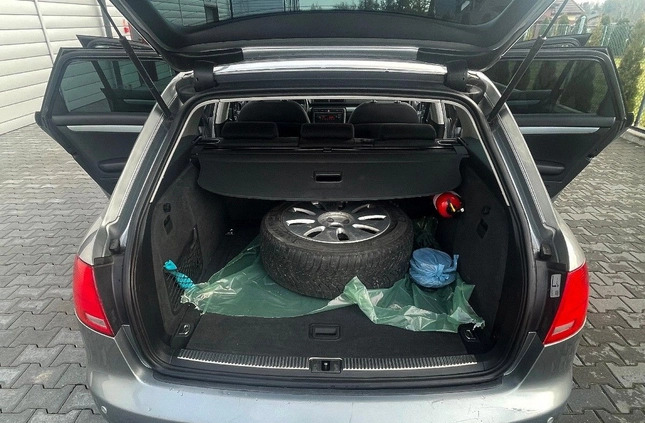 Audi A4 cena 12997 przebieg: 213000, rok produkcji 2004 z Radzymin małe 254